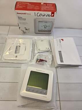 Honeywell T6 Pro Programmable Thermostat TH6210U2001